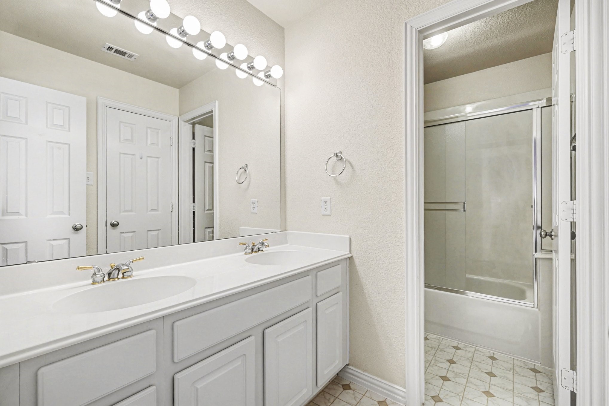 8234 Robertson Drive Frisco TX 75036