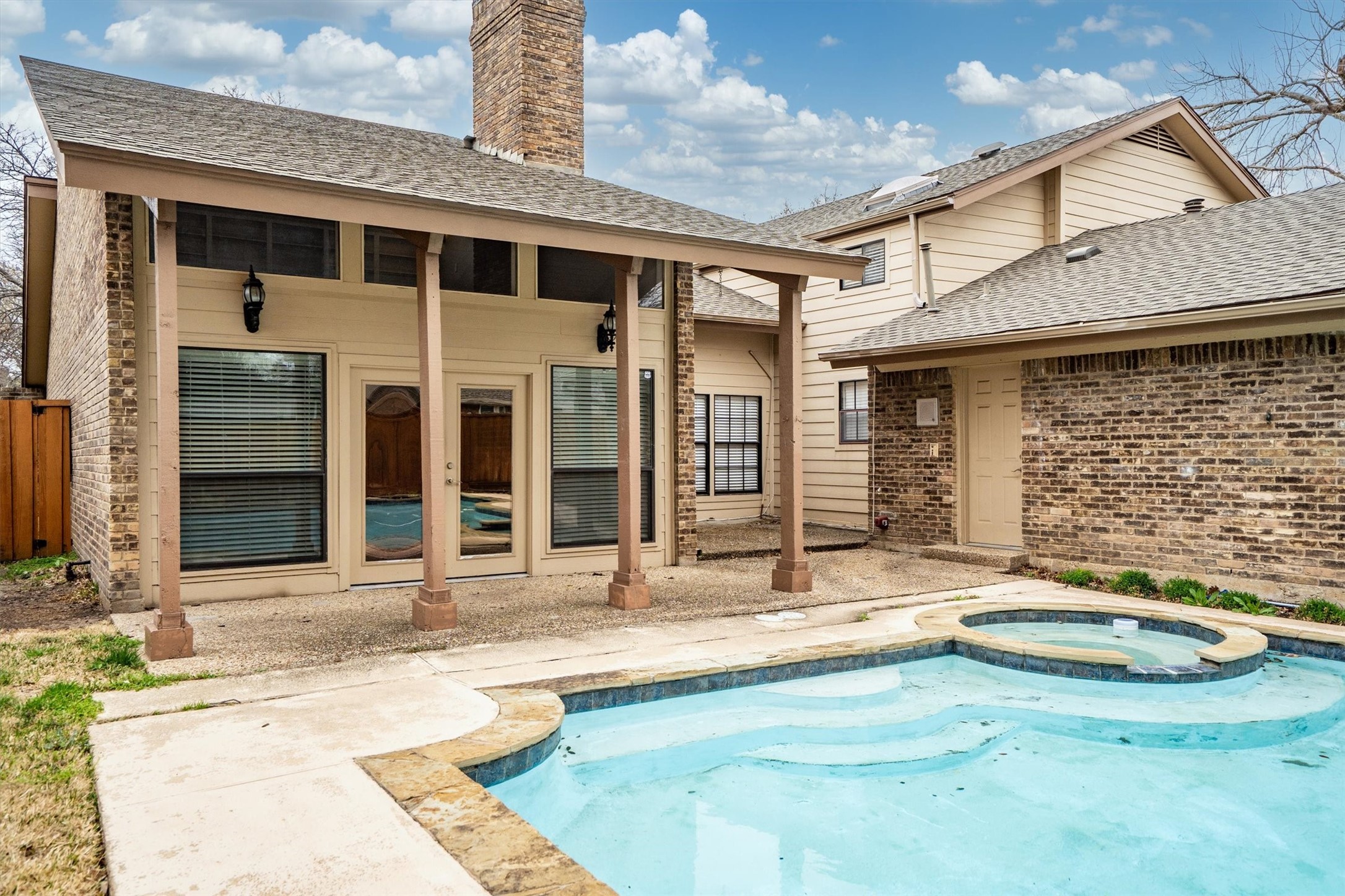 1132 Mill Springs Richardson TX 75080