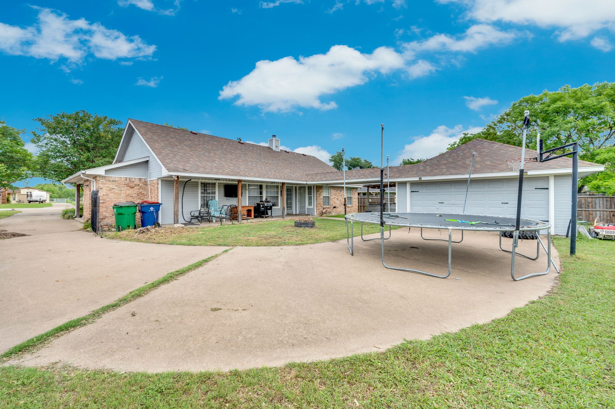 141 Country Drive Waxahachie TX 75165