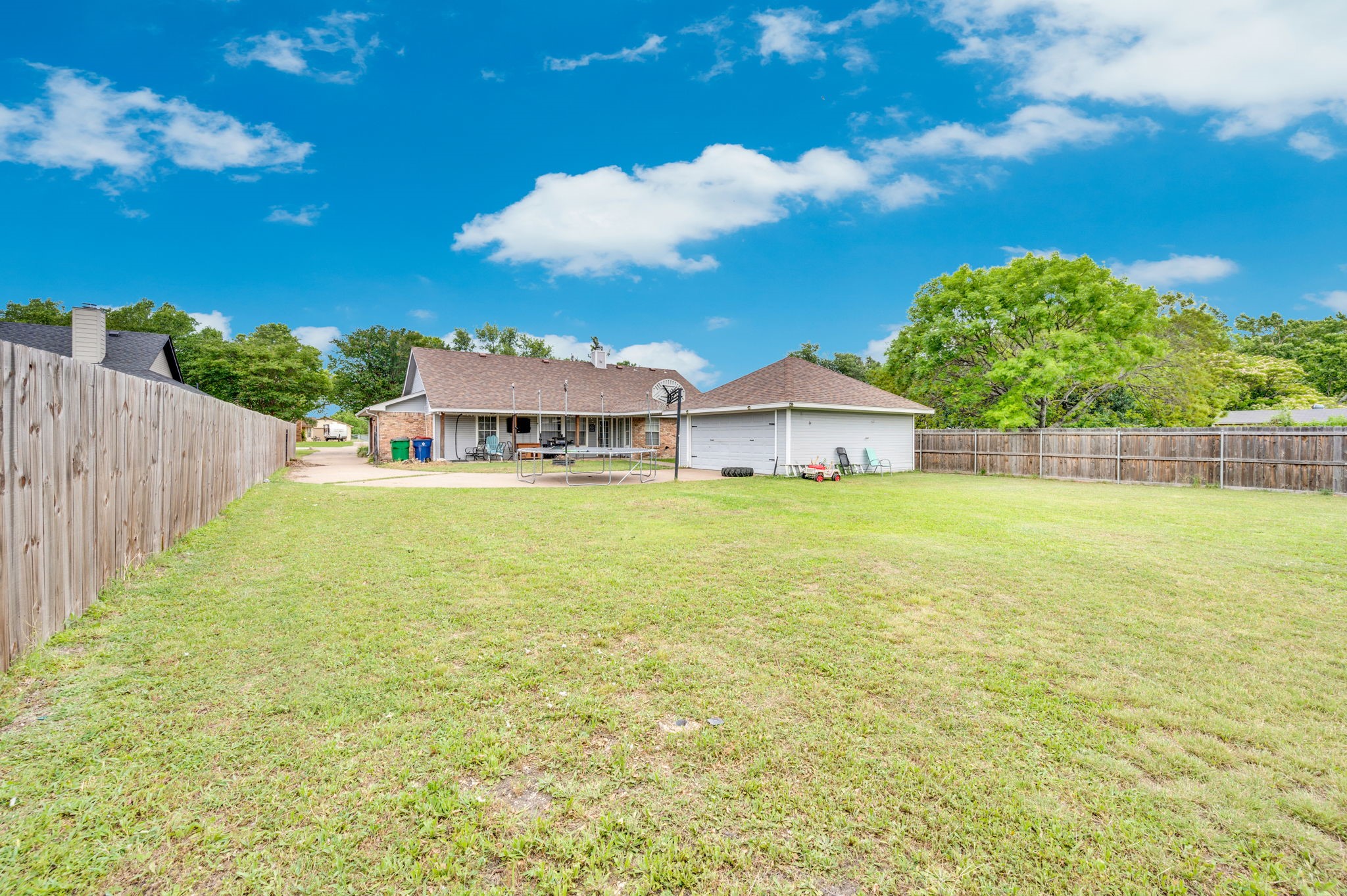 141 Country Drive Waxahachie TX 75165
