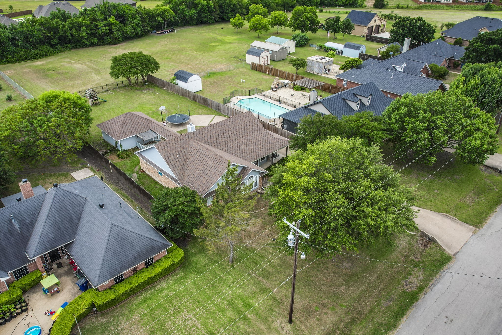 141 Country Drive Waxahachie TX 75165