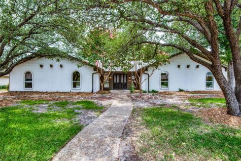 1505 Green Oaks Drive Irving TX 75061