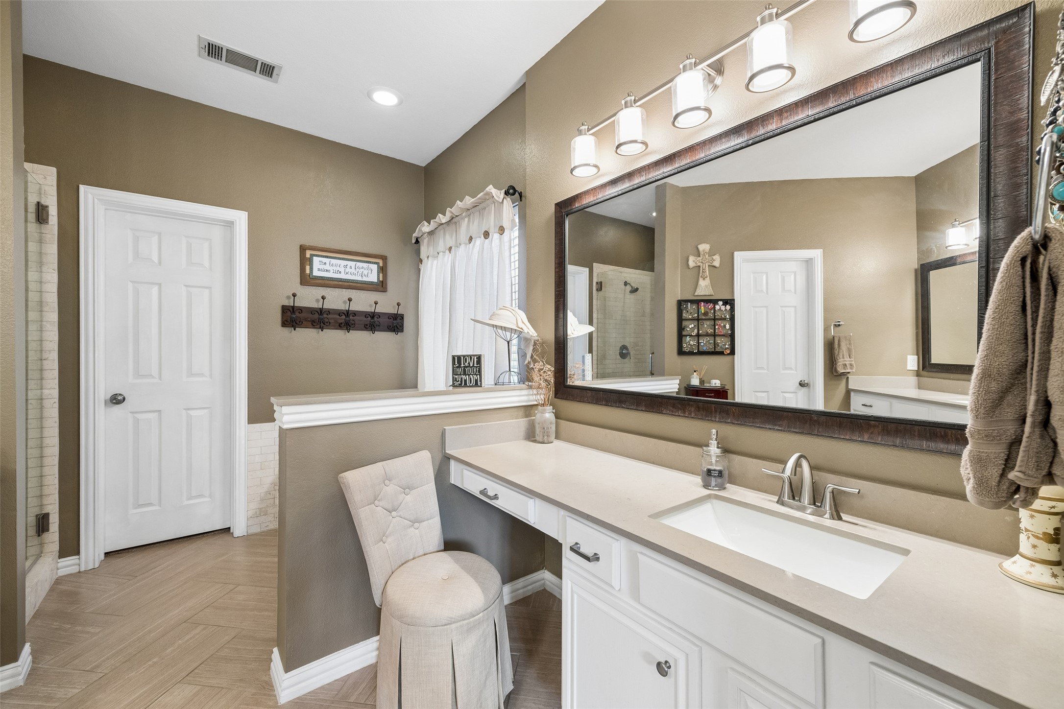 403 Springtree Road Lake Dallas TX 75065