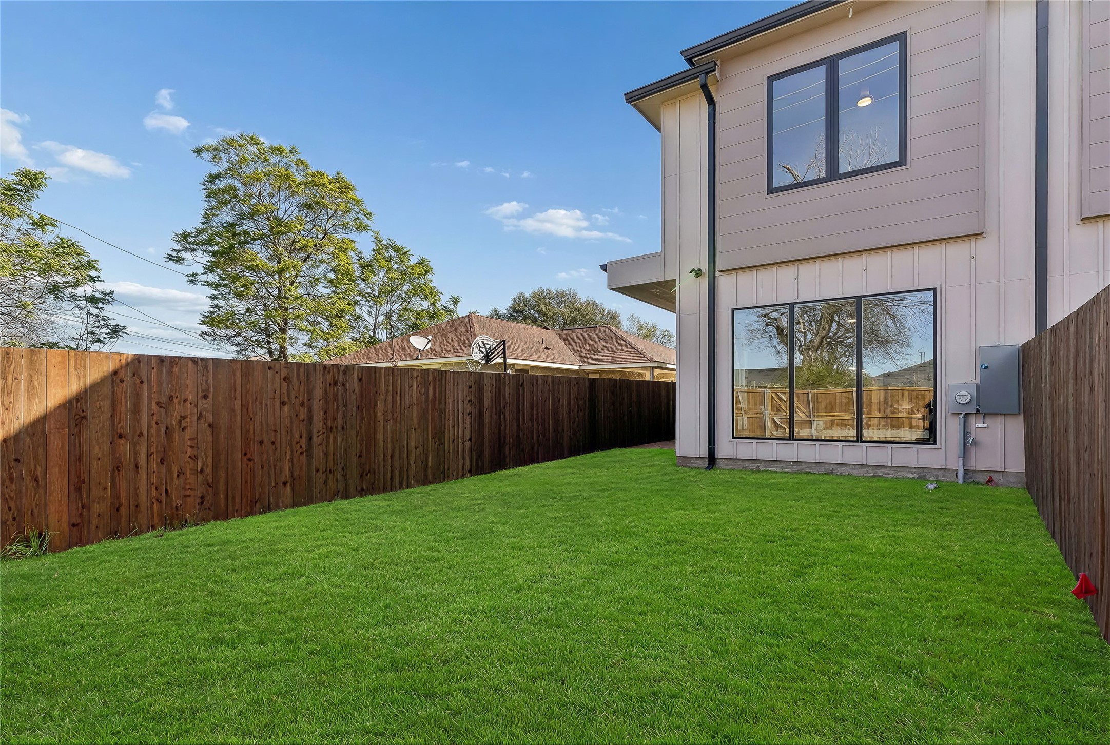 6607 Roper Street Dallas TX 75209