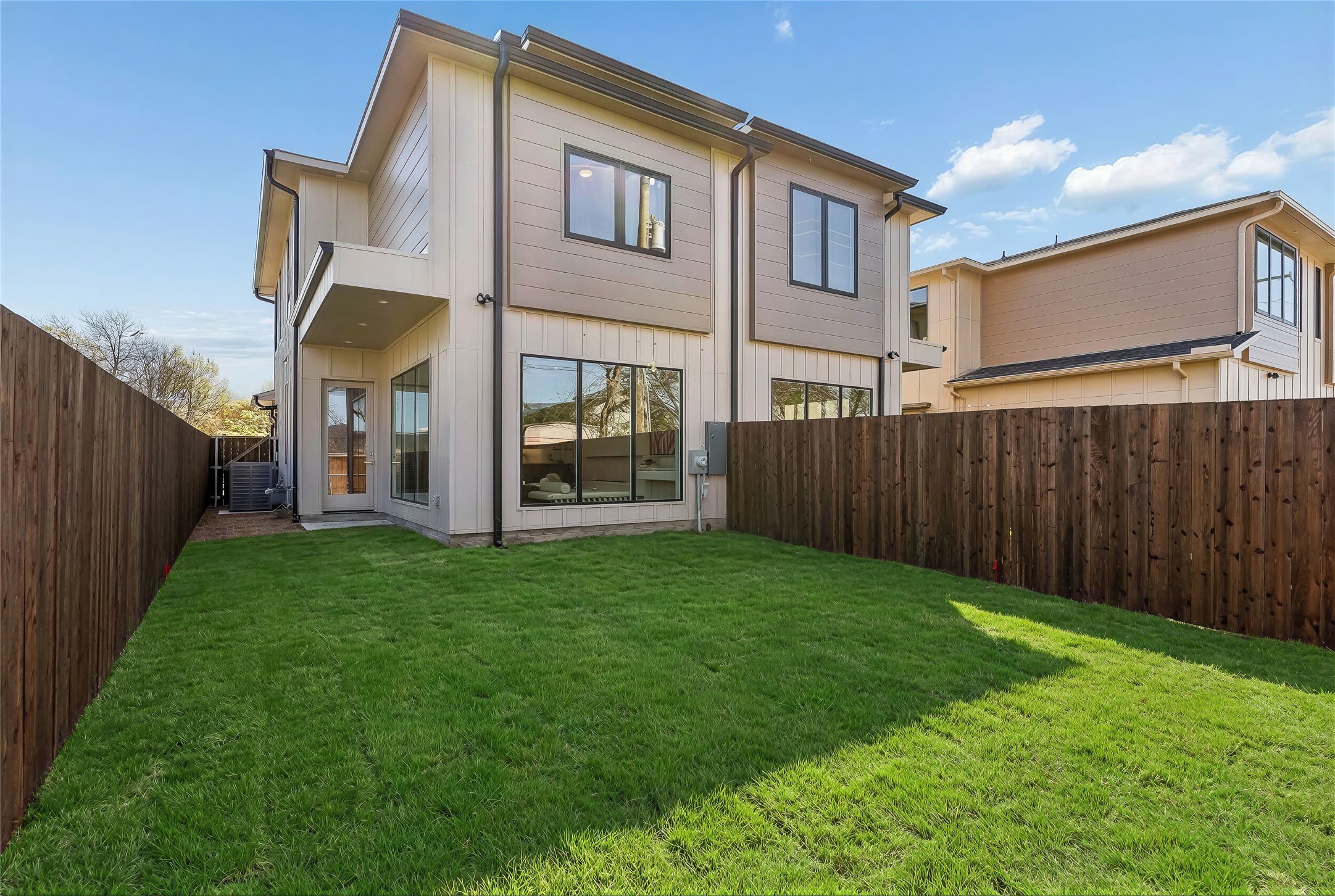 6607 Roper Street Dallas TX 75209