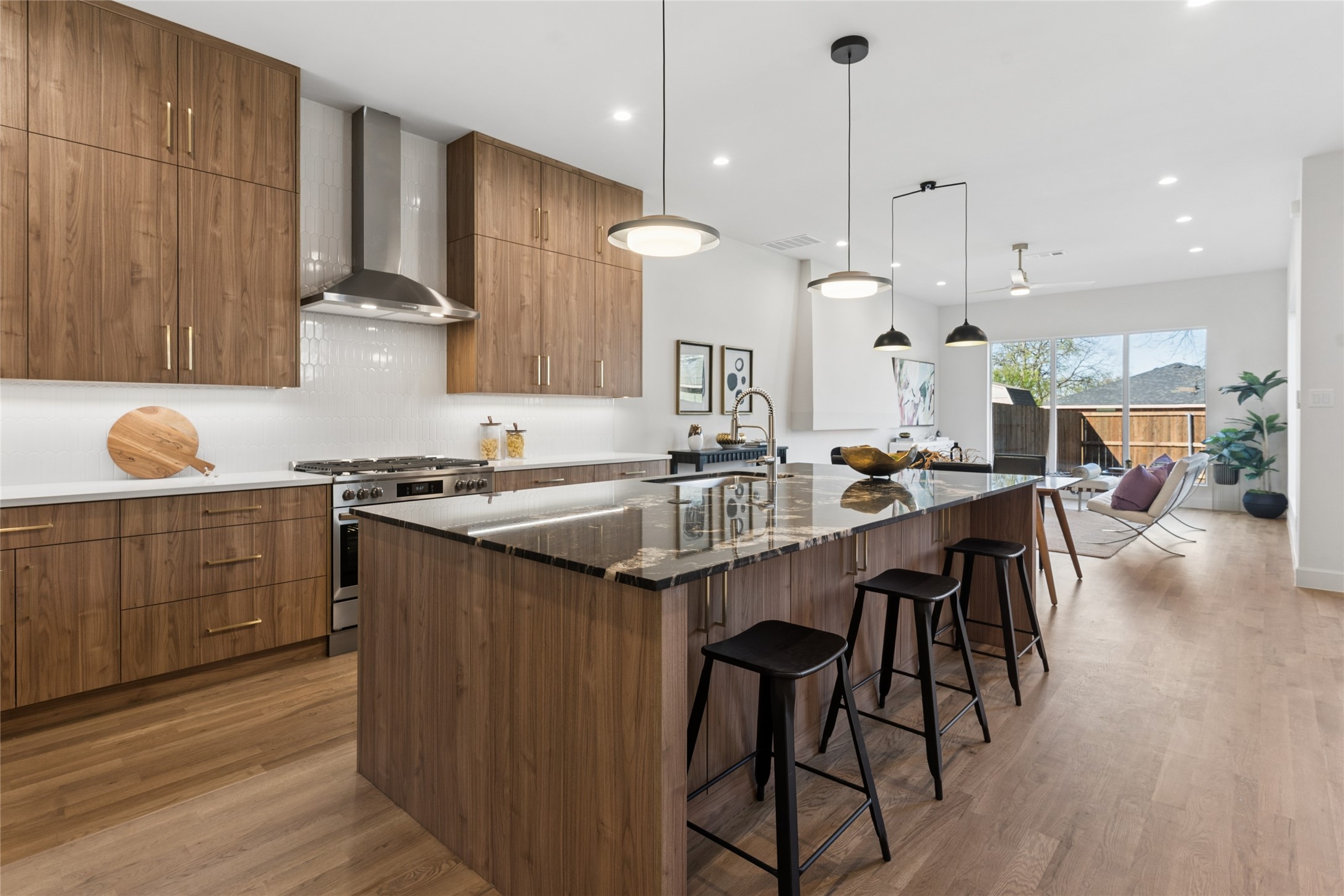 6607 Roper Street Dallas TX 75209