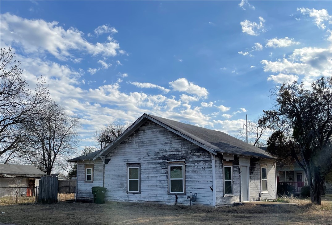 2402 Summer Avenue Waco TX 76708
