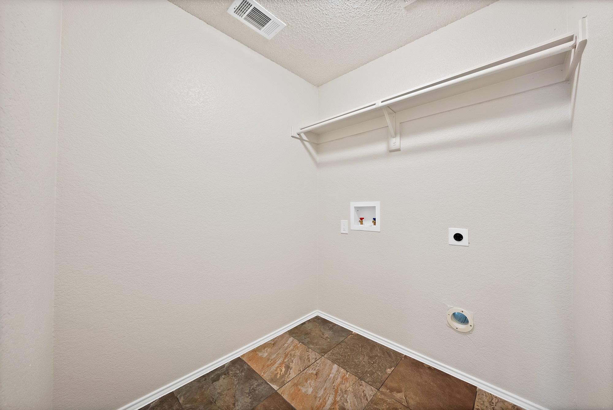 785 Eldorado Drive Desoto TX 75115
