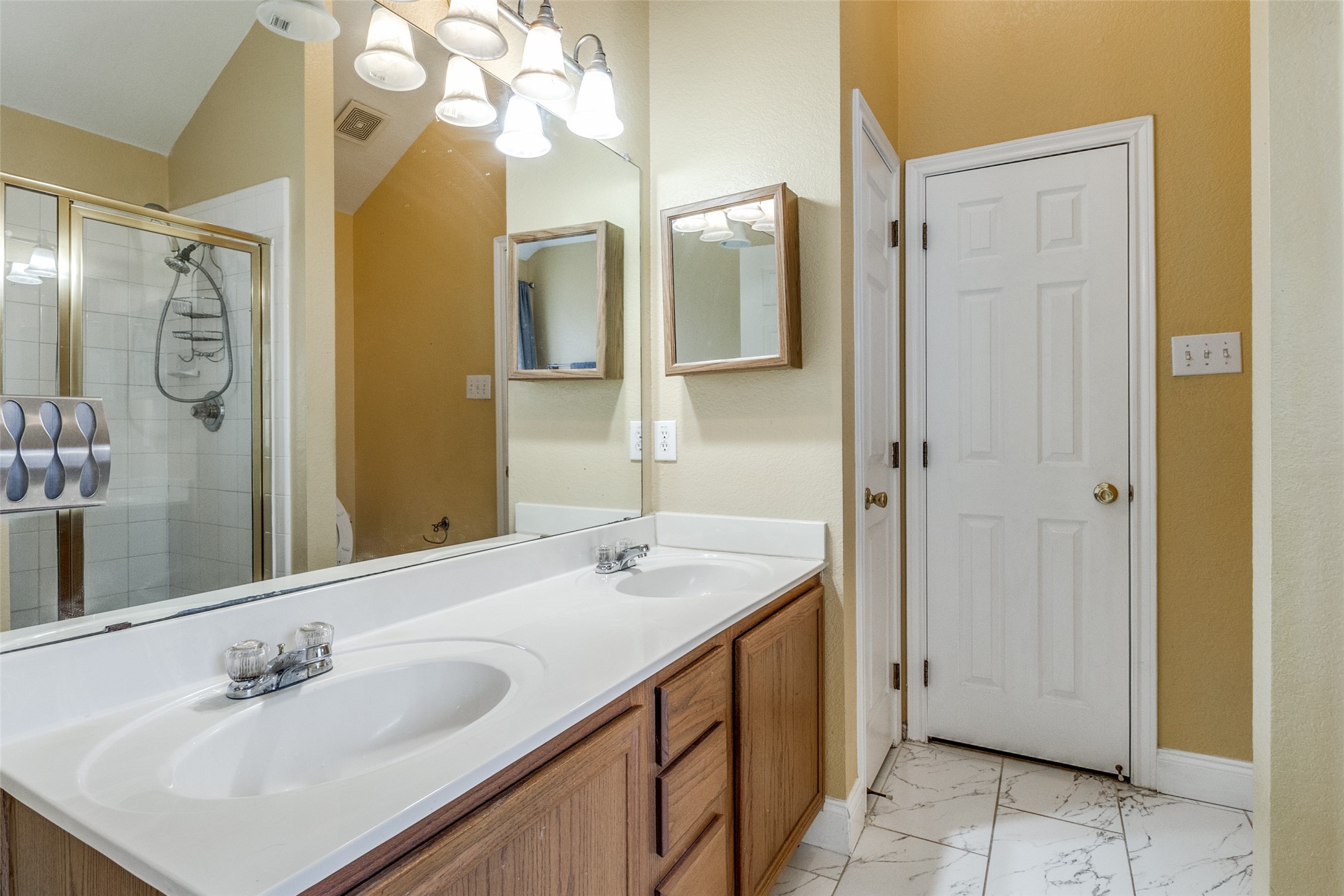 4621 Saint Francis Avenue Dallas TX 75227