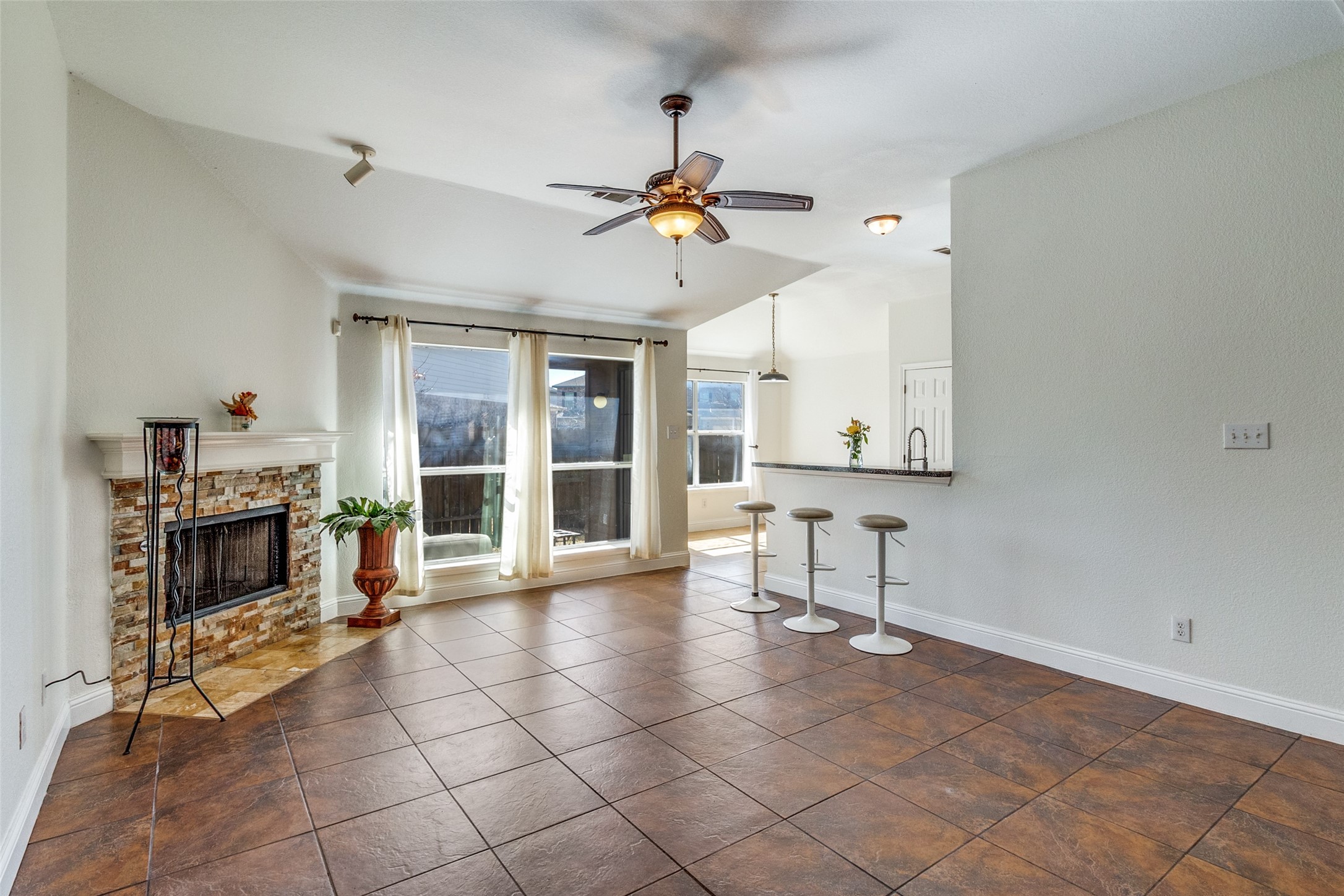 4621 Saint Francis Avenue Dallas TX 75227