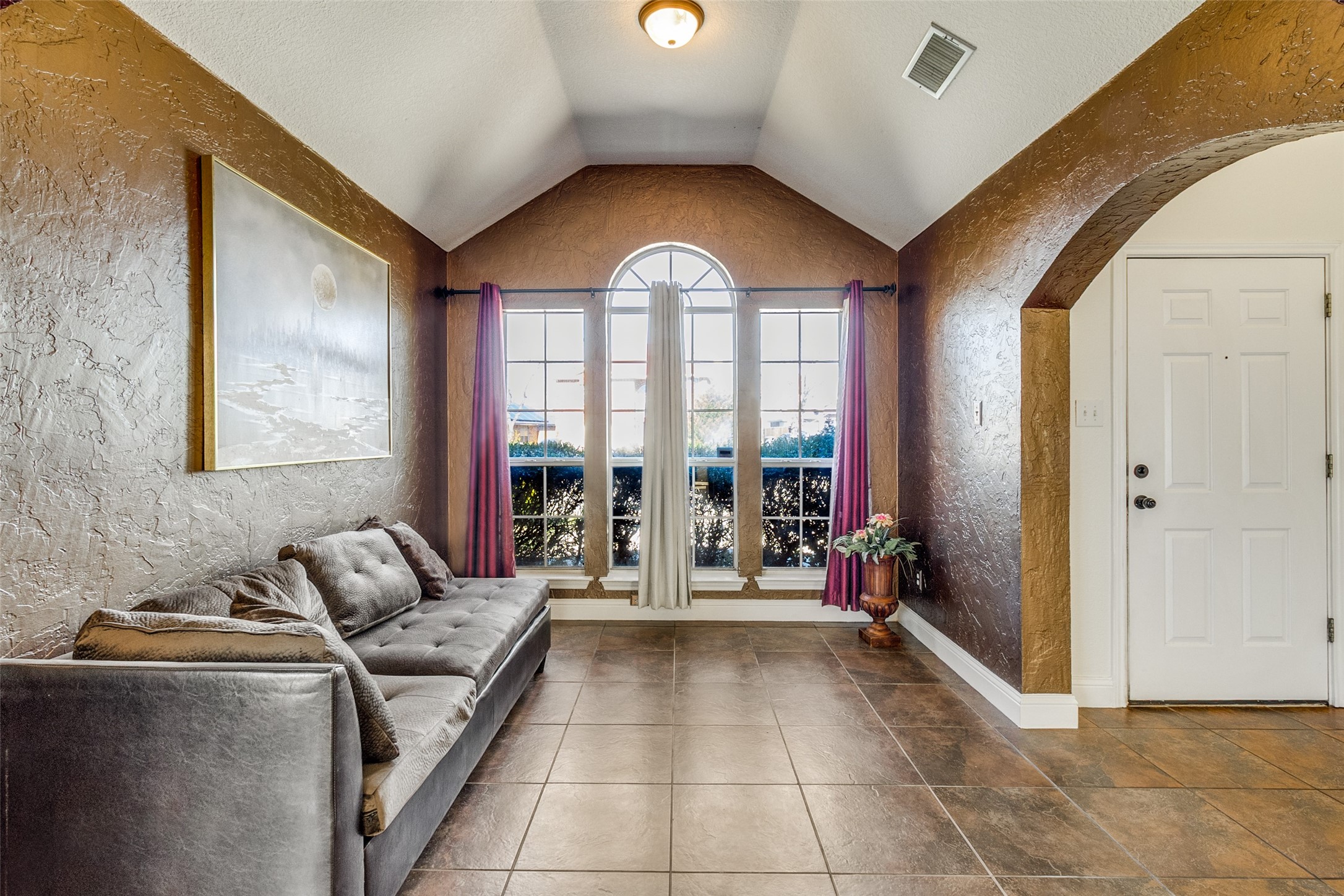 4621 Saint Francis Avenue Dallas TX 75227
