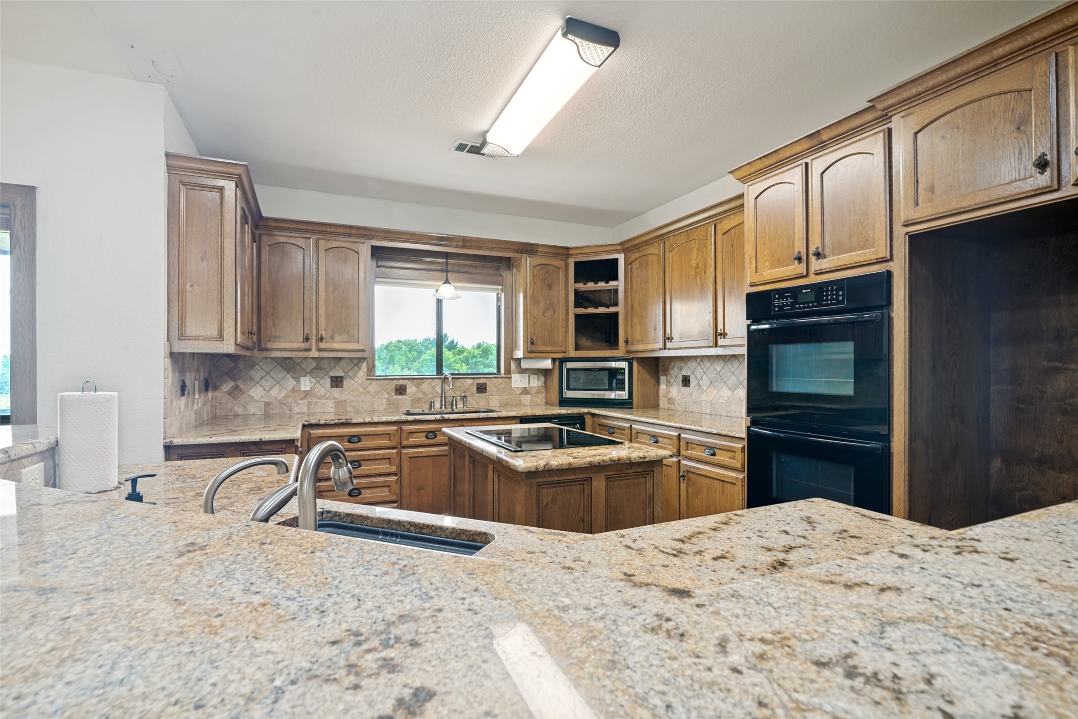 142 Pearl Valley Drive Kerens TX 75144