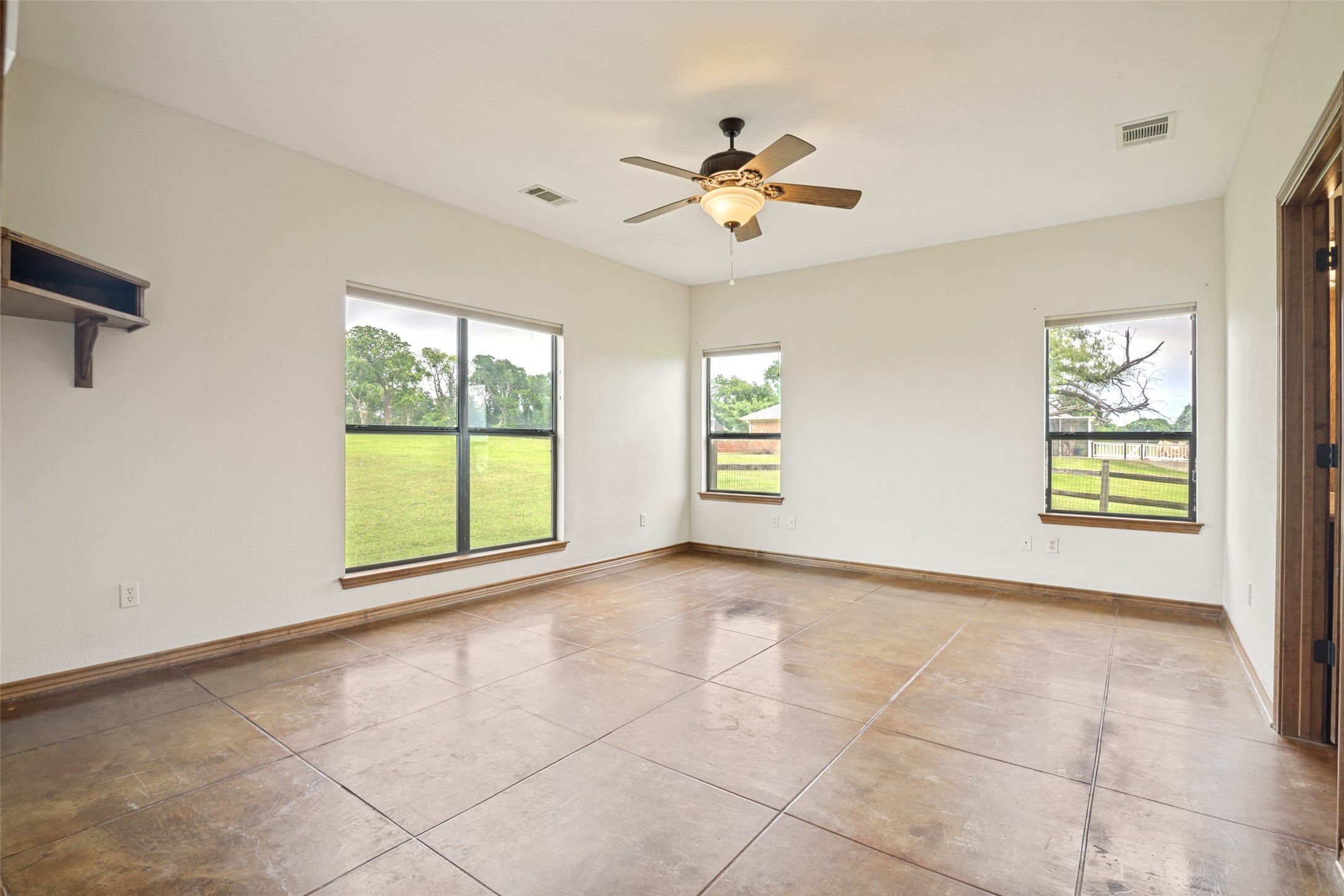 142 Pearl Valley Drive Kerens TX 75144