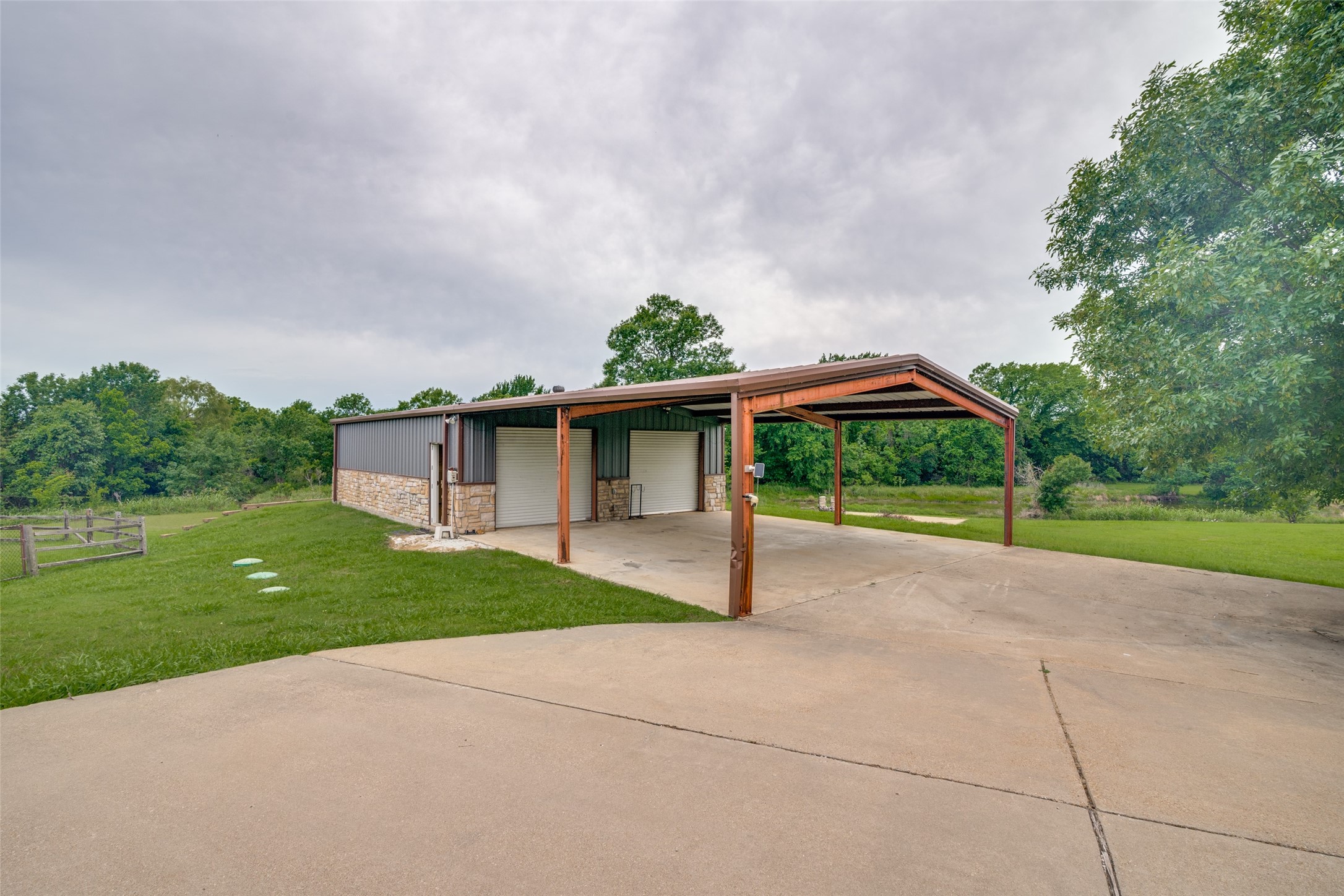 142 Pearl Valley Drive Kerens TX 75144
