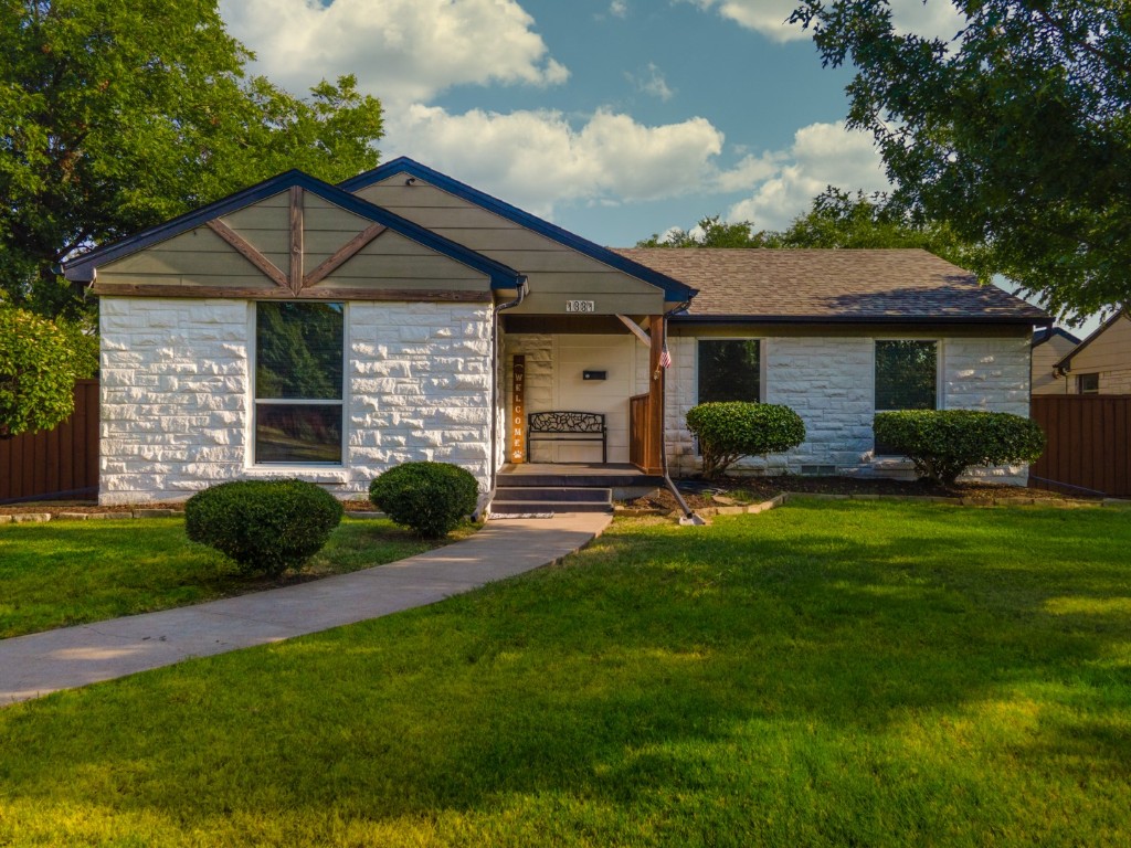 1331 Engle Avenue Dallas TX 75224