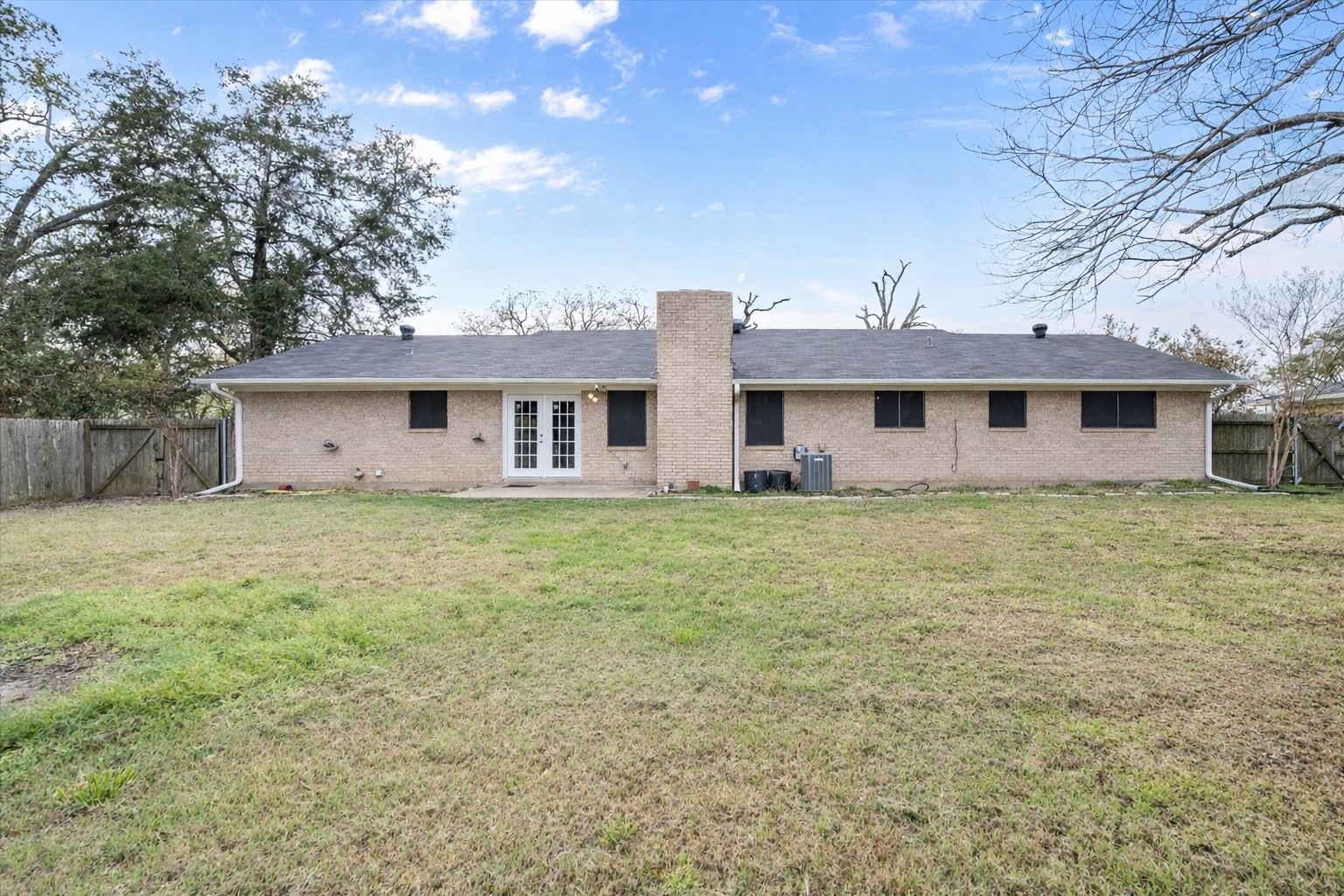 536 Robindale Lane Fairfield TX 75840