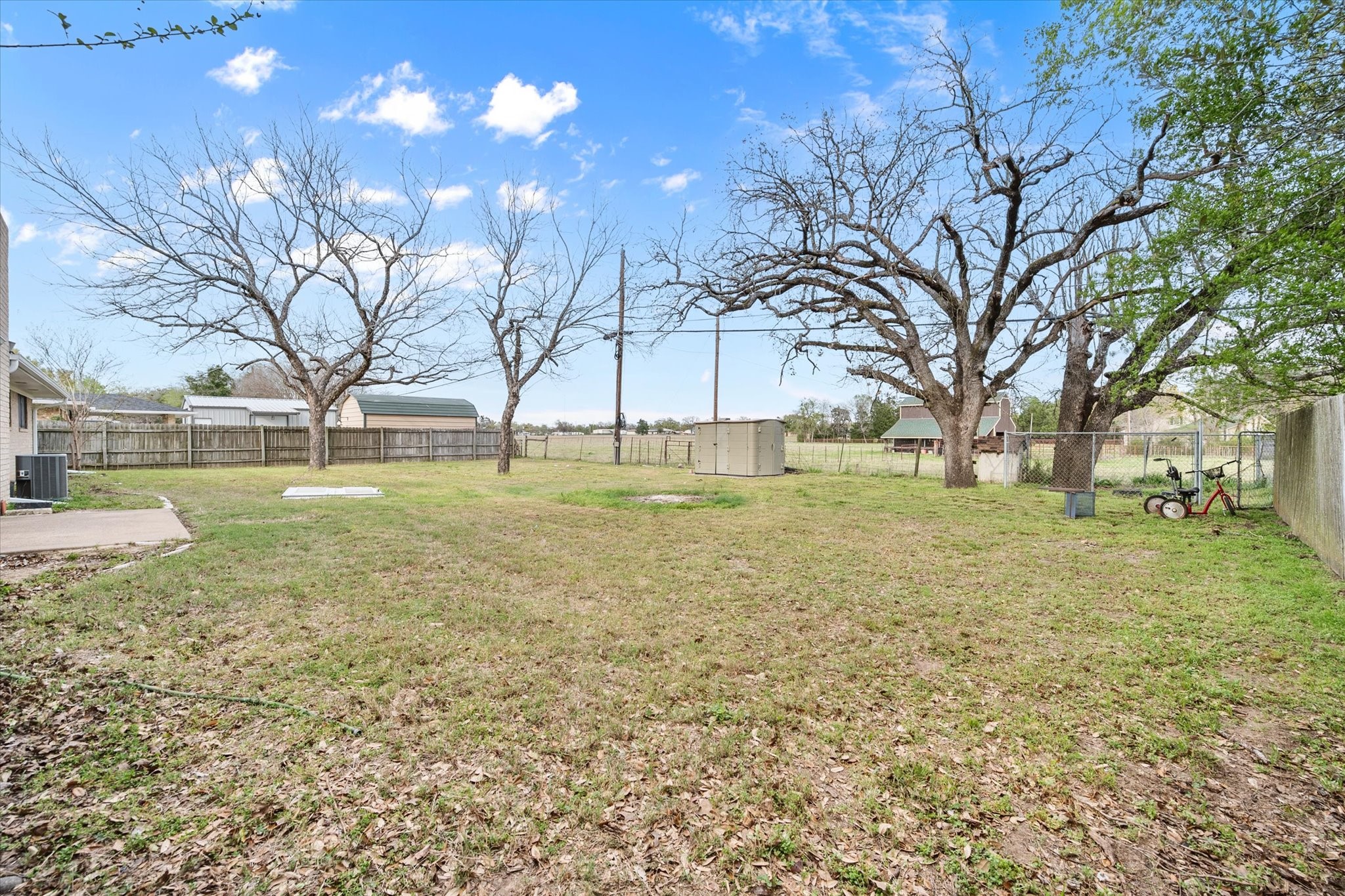 536 Robindale Lane Fairfield TX 75840