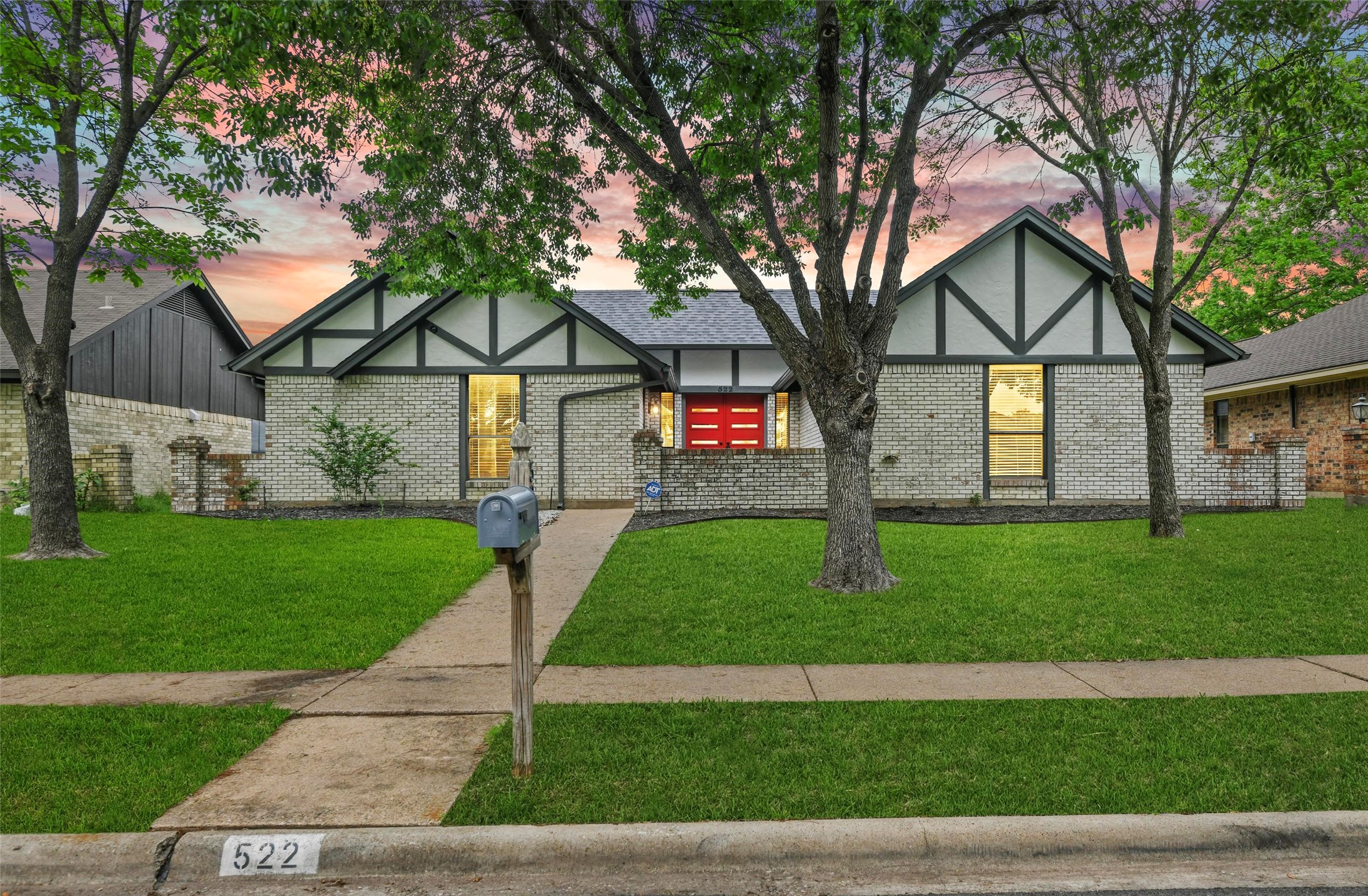 522 Brookfield Drive Garland TX 75040