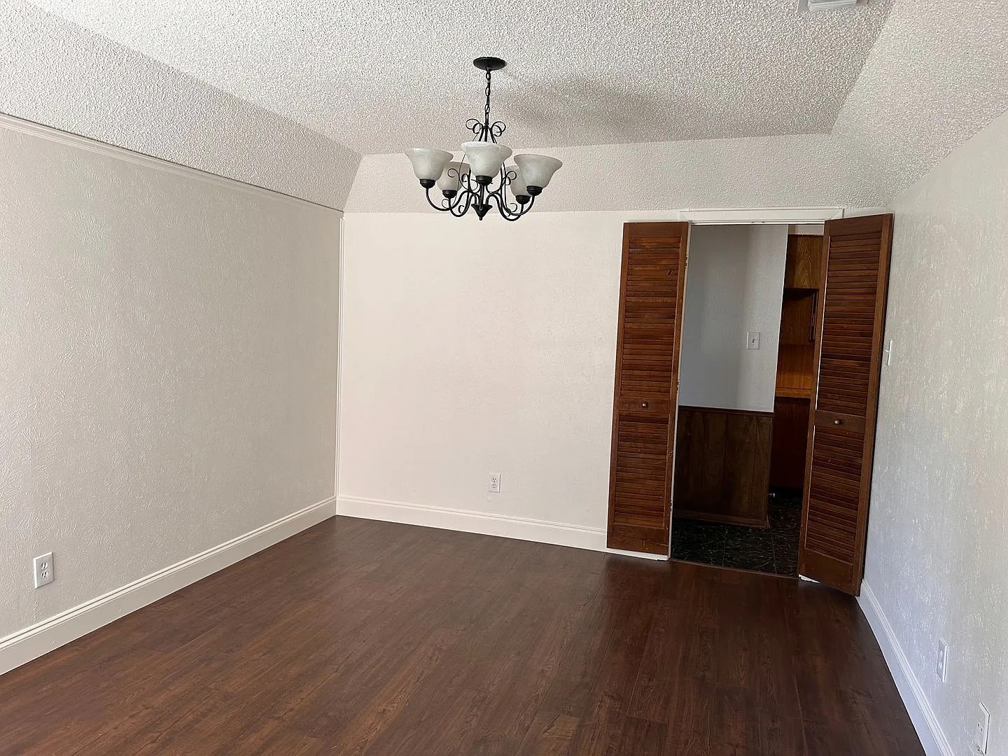 4715 Ridgeline Drive Arlington TX 76017