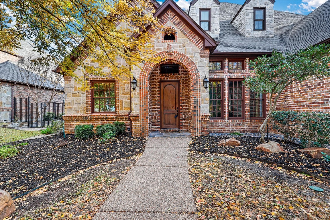 2205 Canterbury Drive Mansfield TX 76063