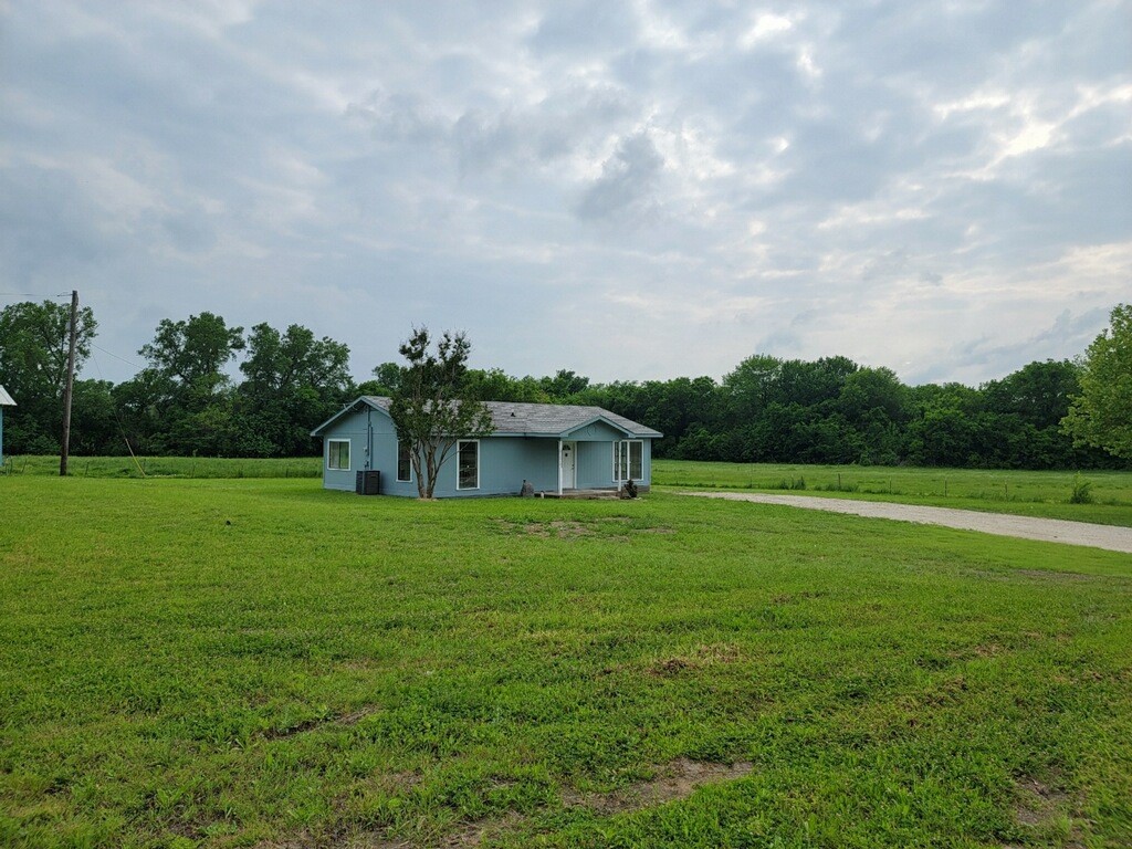 3954 County Road 1125 Farmersville TX 75442