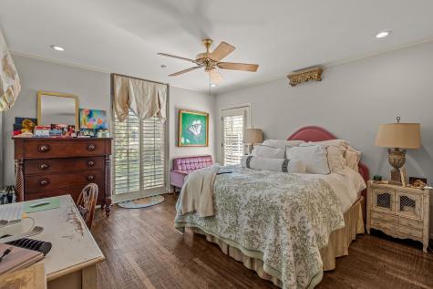 425 Crestwood Drive Fort Worth TX 76107