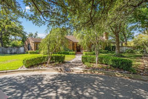 425 Crestwood Drive Fort Worth TX 76107