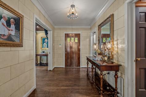 425 Crestwood Drive Fort Worth TX 76107