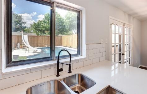 1801 Glouchester Drive Garland TX 75044