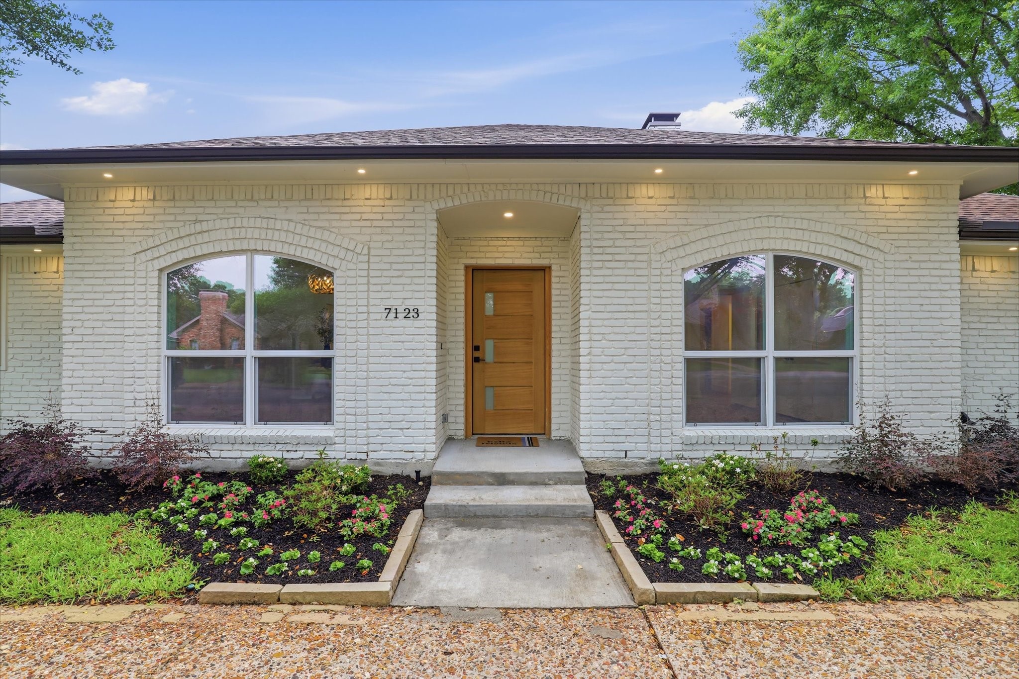 7123 Debbe Drive Dallas TX 75252