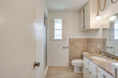 6800 Kingswood Drive Fort Worth TX 76133