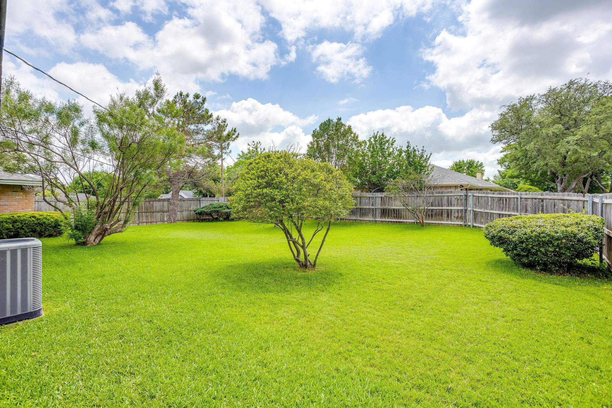 6800 Kingswood Drive Fort Worth TX 76133