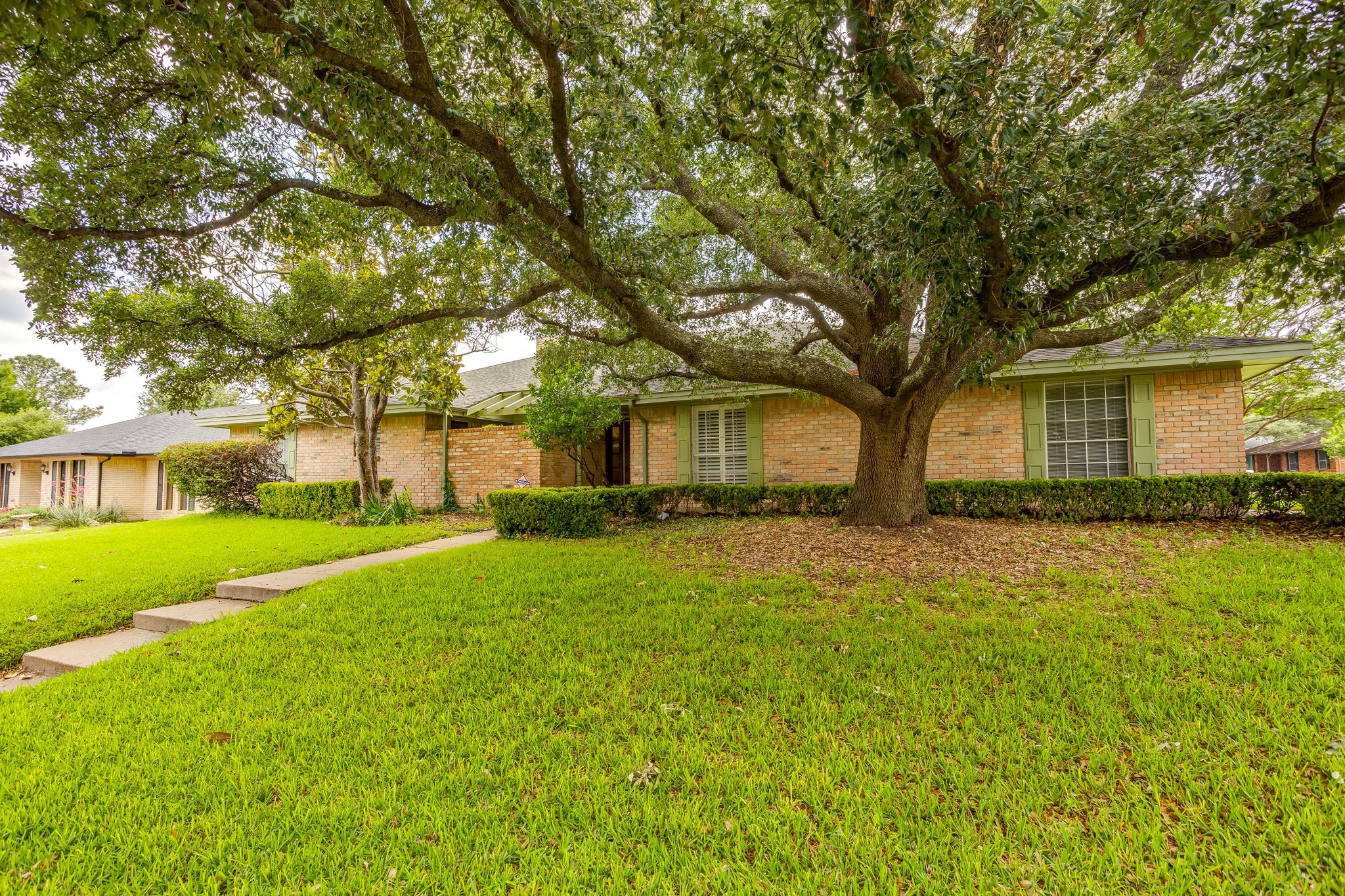 6800 Kingswood Drive Fort Worth TX 76133
