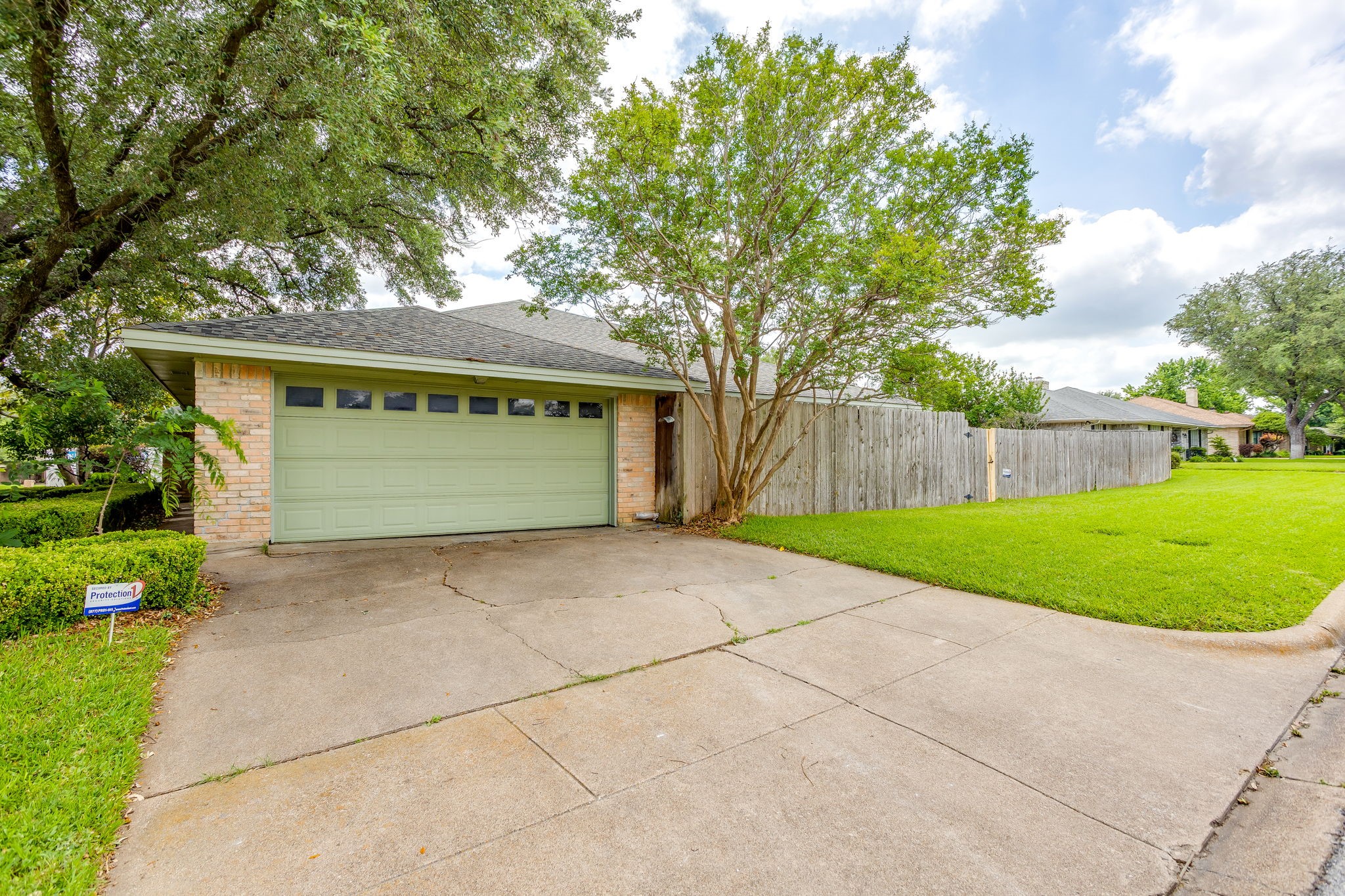 6800 Kingswood Drive Fort Worth TX 76133