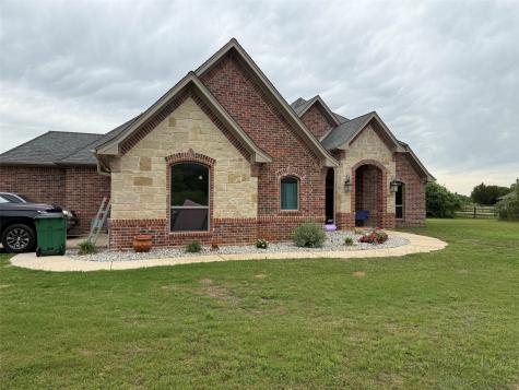 522 County Road 3386 Paradise TX 76073