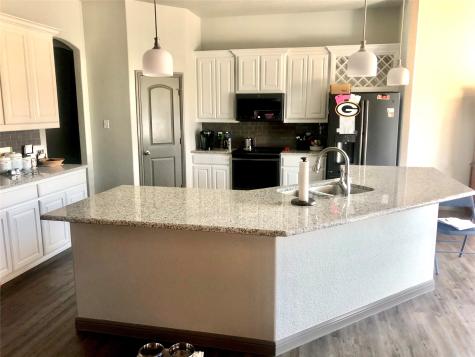 522 County Road 3386 Paradise TX 76073