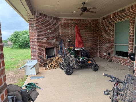 522 County Road 3386 Paradise TX 76073