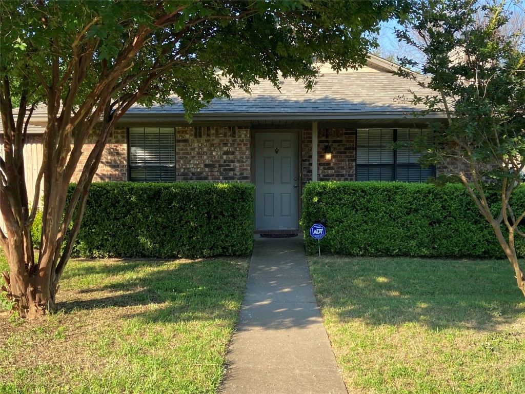 107 Lawndale Drive Waxahachie TX 75165