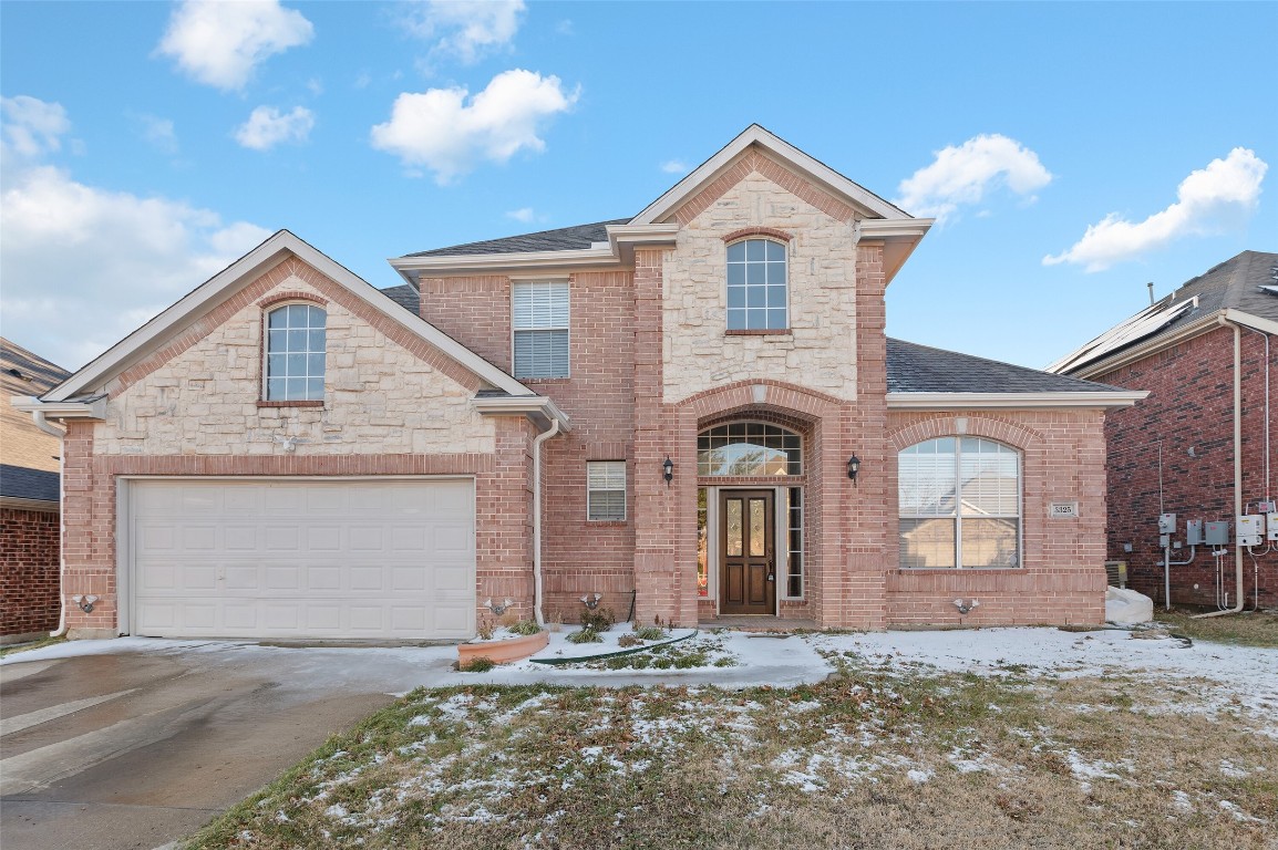 3325 Stoneway Drive Grand Prairie TX 75052