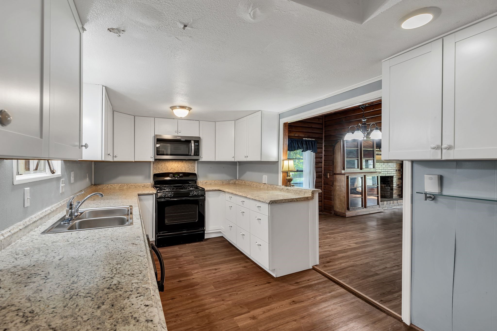 733 Cedarcrest Drive Tool TX 75143