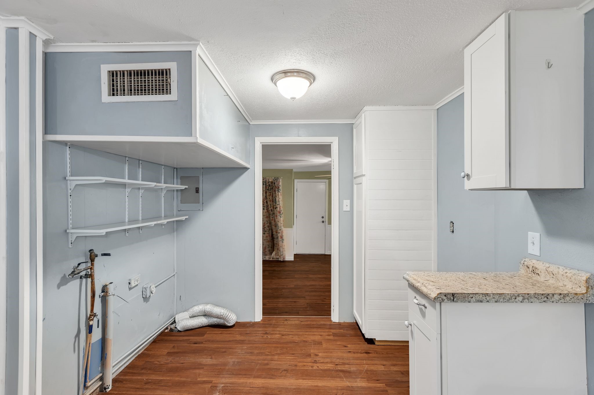 733 Cedarcrest Drive Tool TX 75143