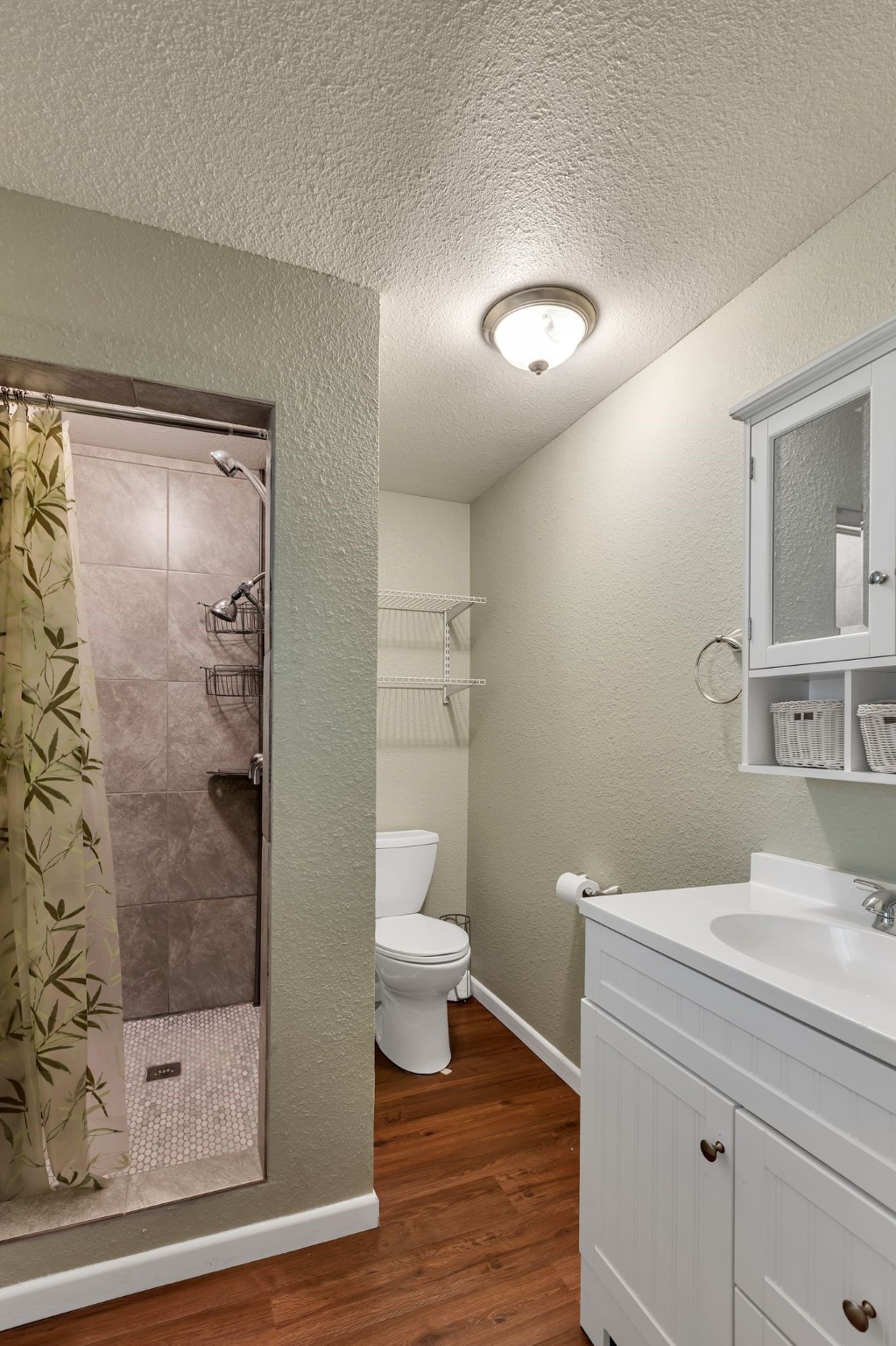 733 Cedarcrest Drive Tool TX 75143