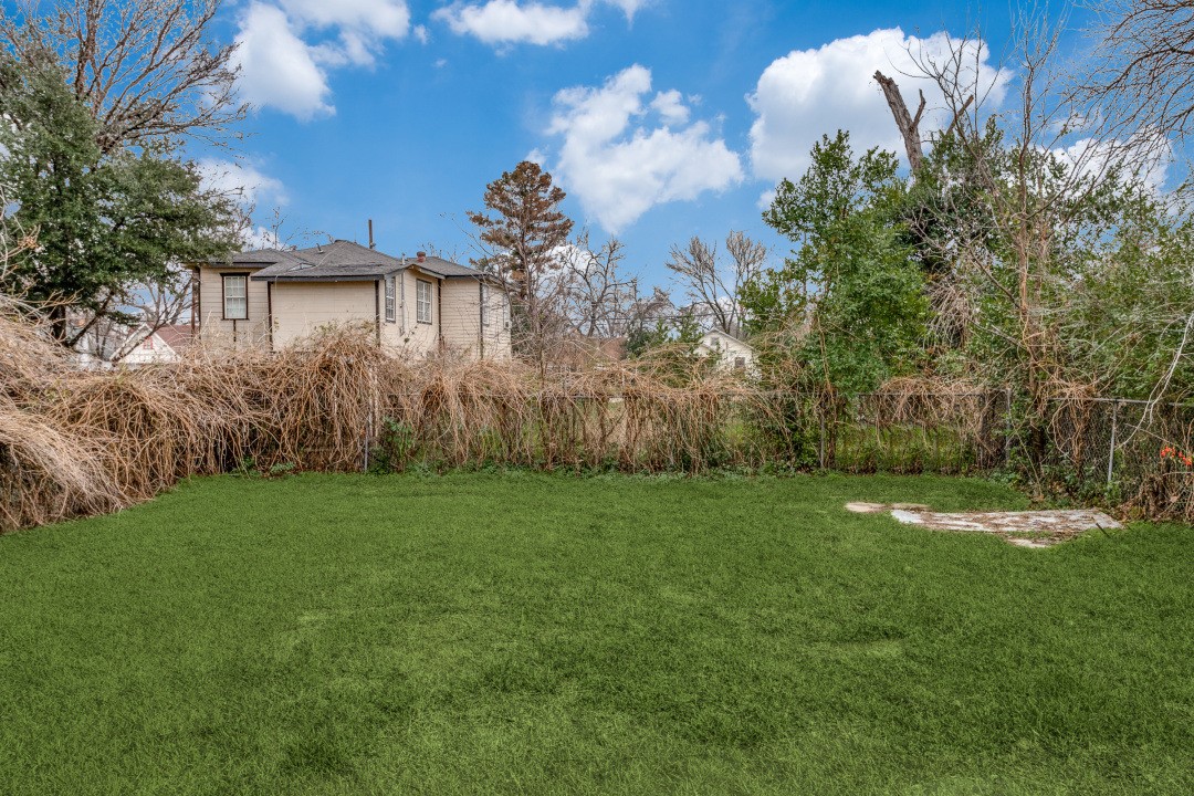 2314 Dathe Street Dallas TX 75215