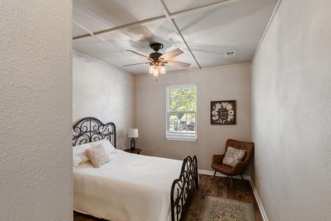 1104 Redbud Street Denison TX 75020