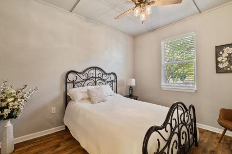 1104 Redbud Street Denison TX 75020