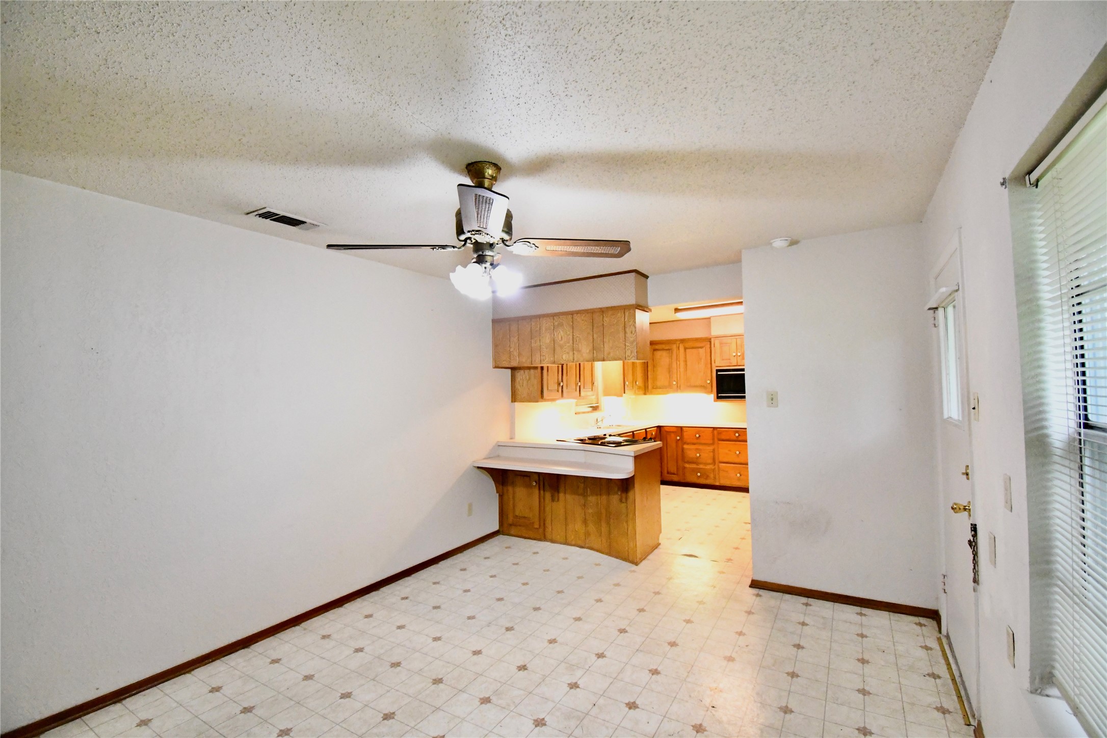 1314 W Water Street Weatherford TX 76086