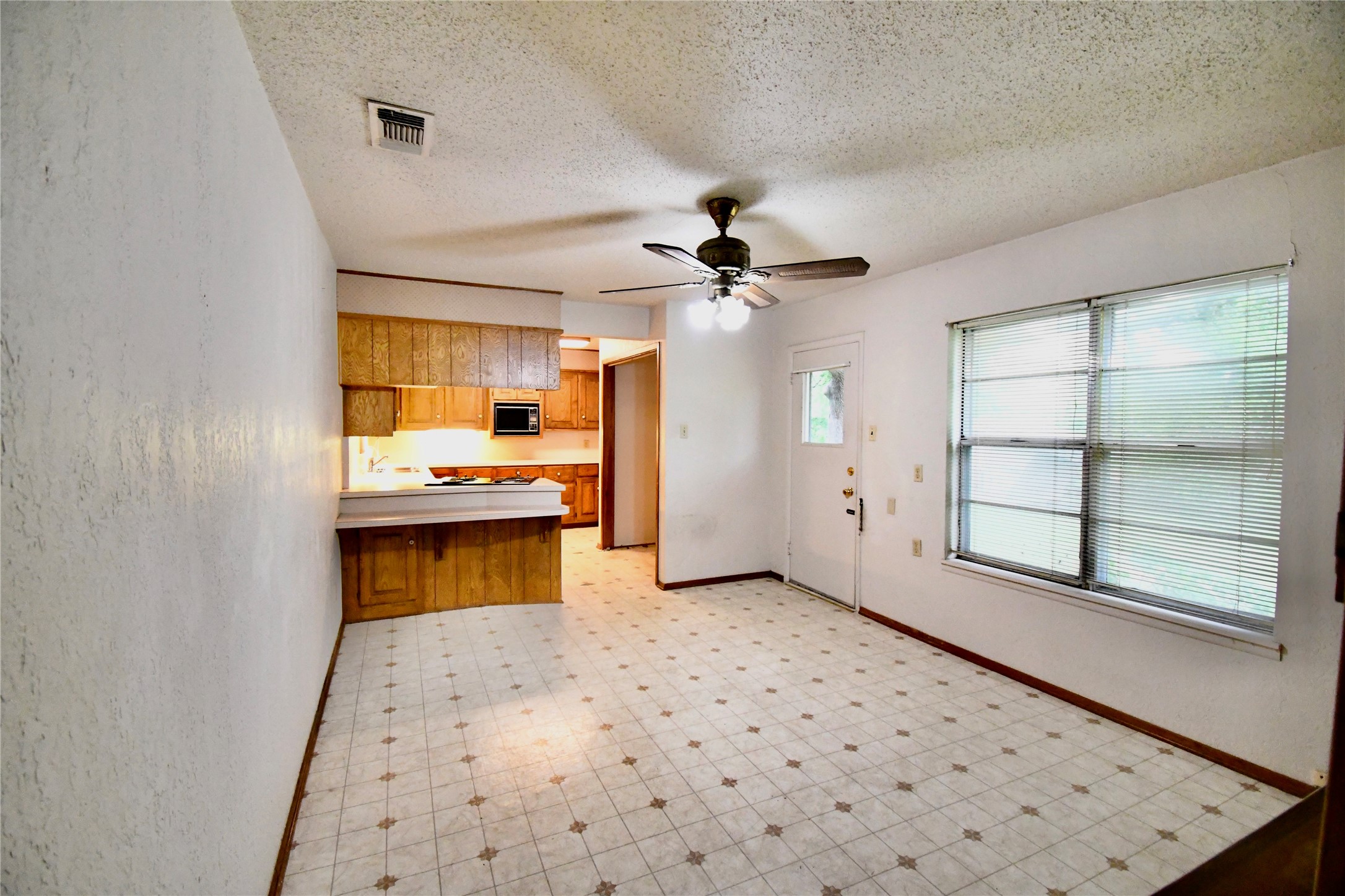 1314 W Water Street Weatherford TX 76086
