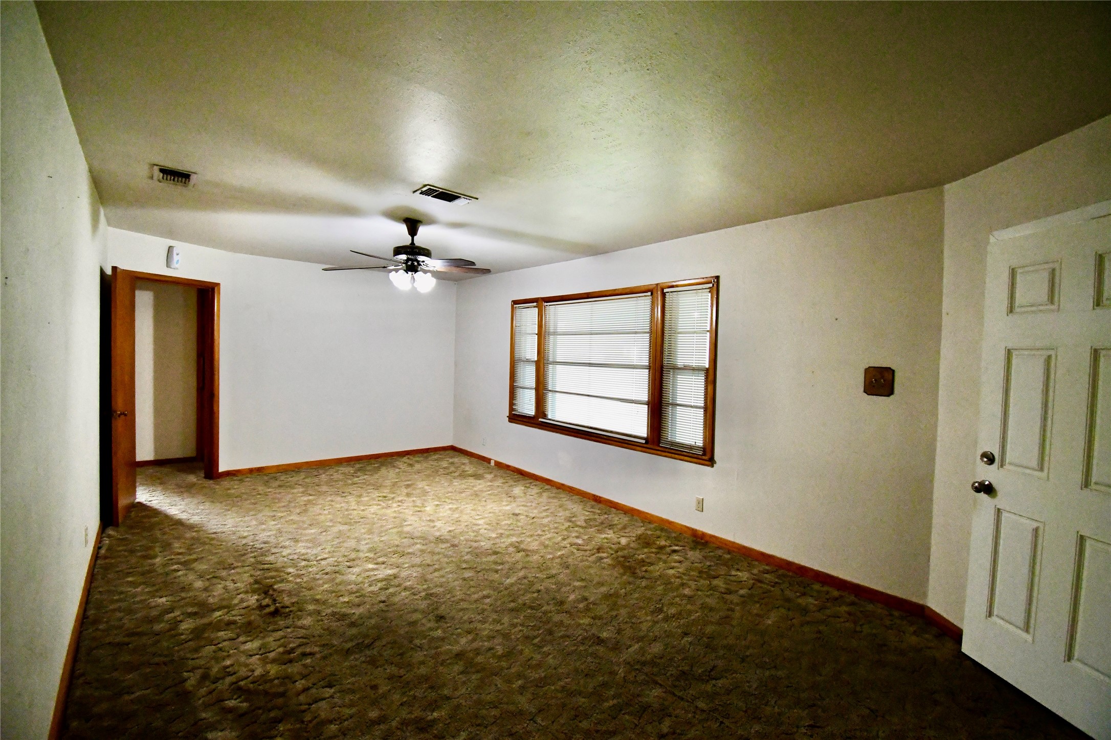 1314 W Water Street Weatherford TX 76086