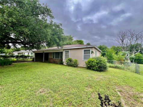 1314 W Water Street Weatherford TX 76086