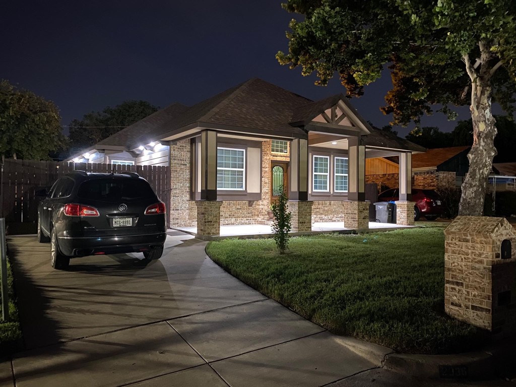 2936 S Grove Street Fort Worth TX 76104